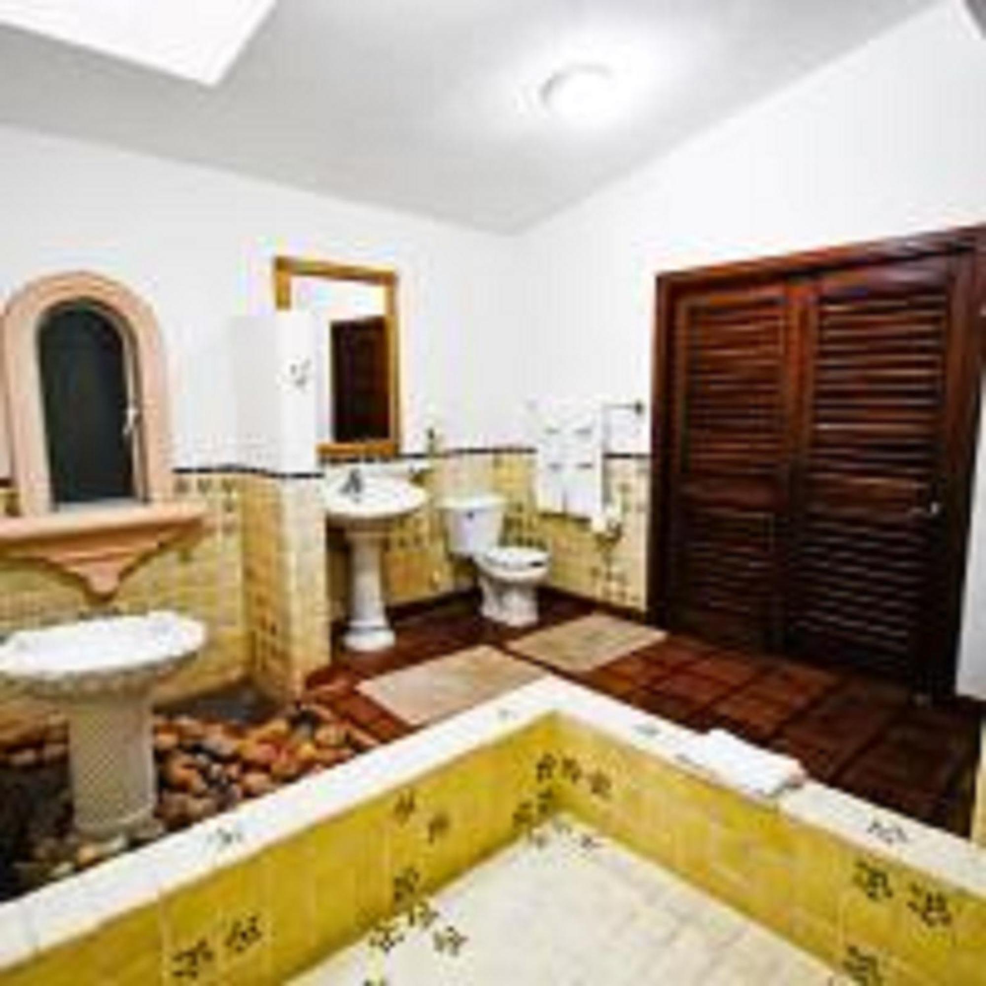 Collection O Casa Bella Hotel Boutique, Кабо Сан Лукас Екстериор снимка